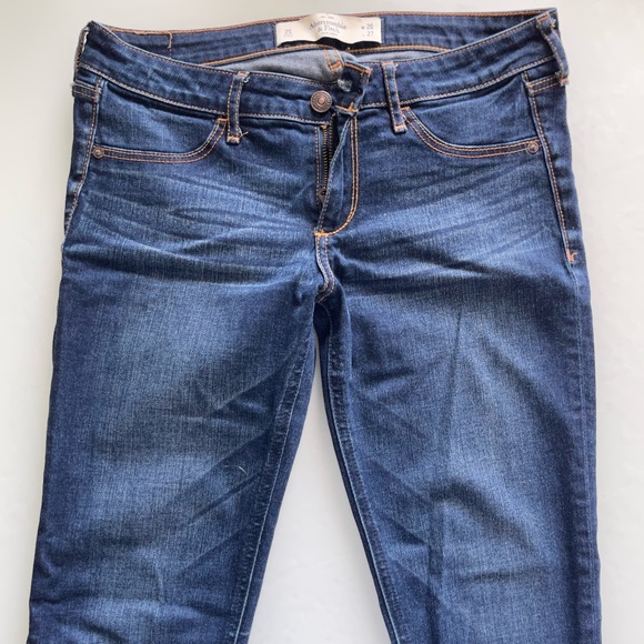Abercrombie & Fitch - Stretch Skinny Ankle Jean - Dark and light wash - Size 26 - Picture 4 of 11